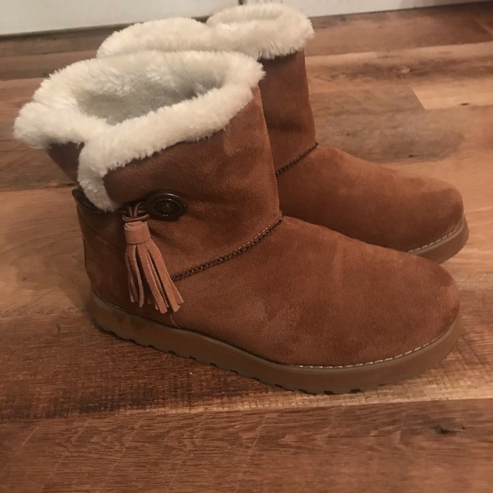 Skechers slip on fur lined boots